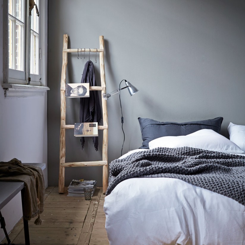 bladwijzer-houten-ladder-nachtkastje